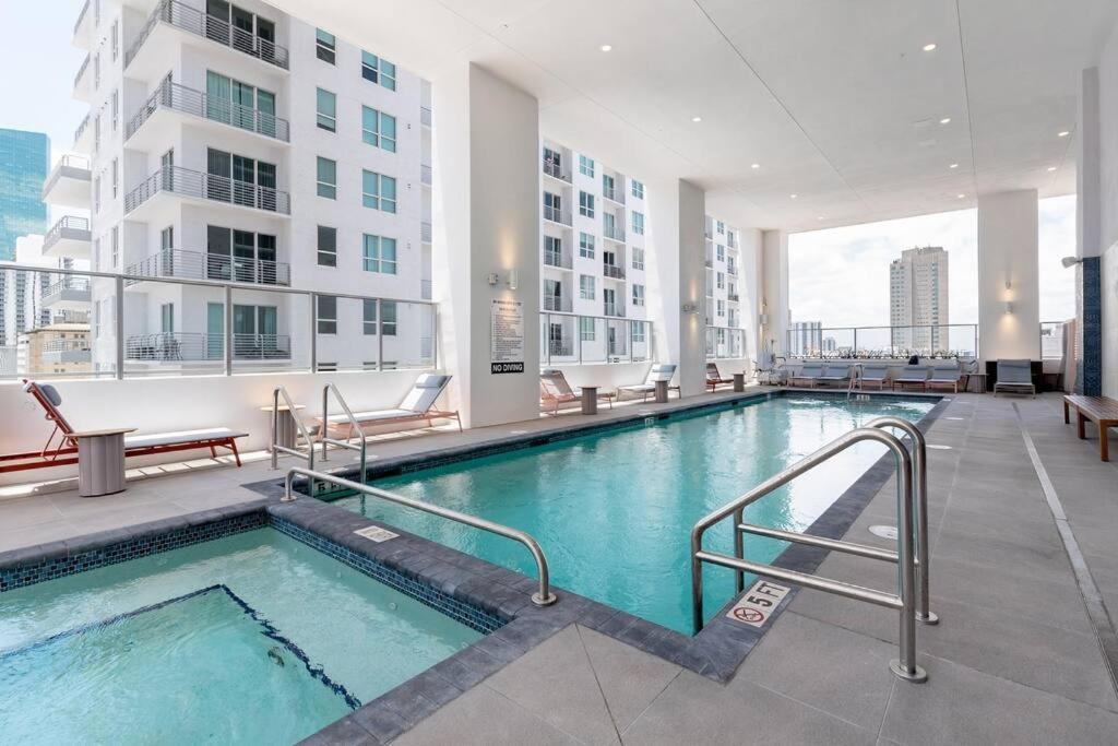 Amazing 2 Bedroom 30Th Floor Downtown Free Parking Miami Esterno foto